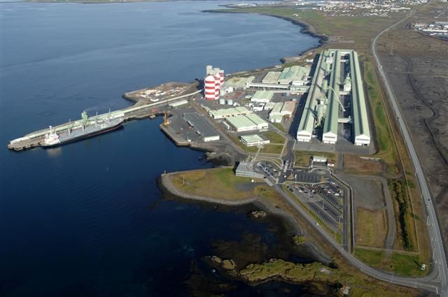 Mögliche Schliessung des Aluminiumwerkes in Straumsvík