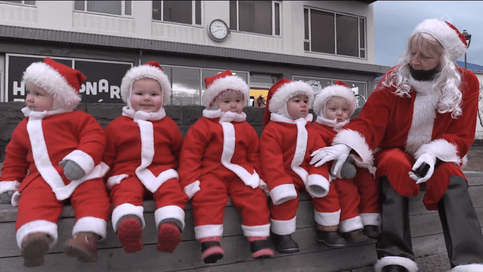 A news report on toddlers in santa outfits sparked joy on social media