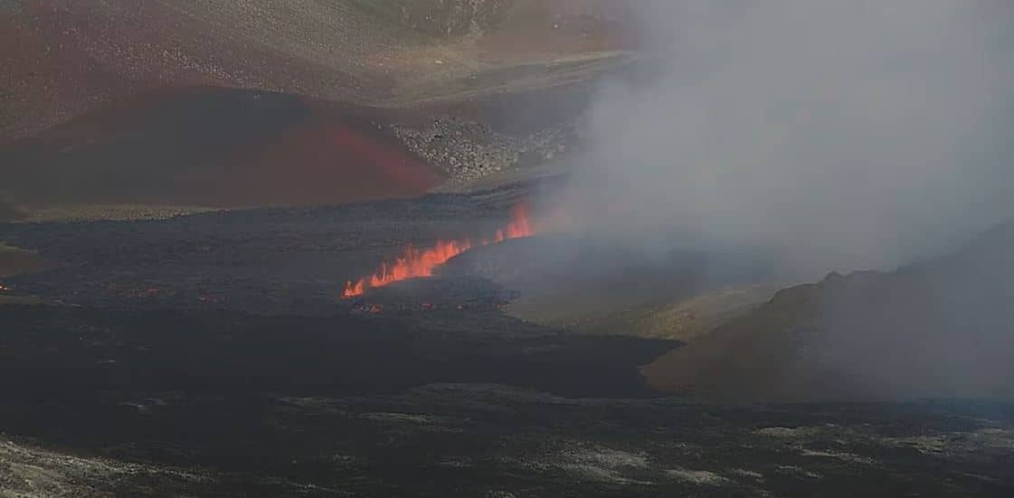 Reykjanes: Vulkanausbruch hat begonnen